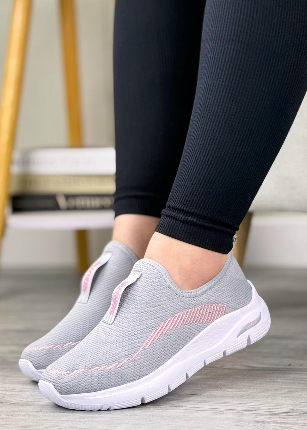 0504-SKECHER BORDADO ID1830974